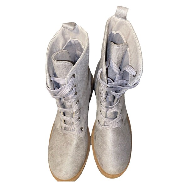 Qupid Women's Heeled Boots Faux Suede Lace Up Camel Size 8 NWT - Picture 4 of 5